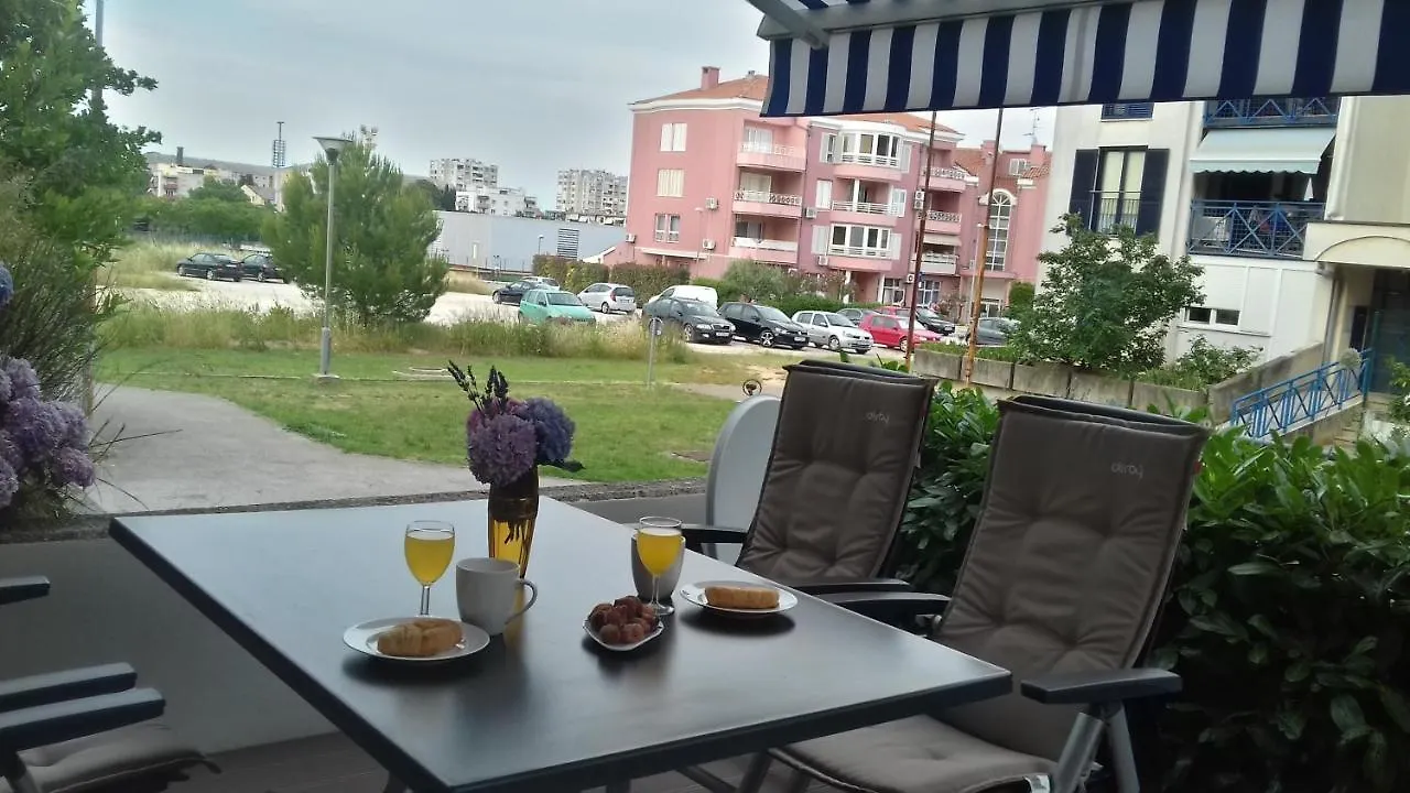Apartment Gortanova Pula 0*,